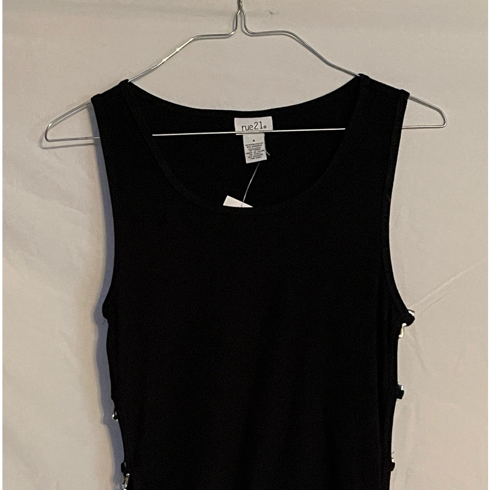 Black crop top